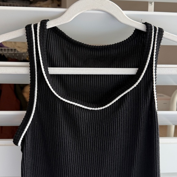 Black Ribbed Tank Top - Picture 2 of 3
